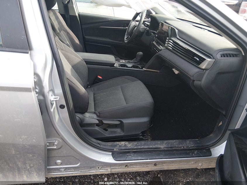 2025 Toyota Camry VIN 4T1DAACK9SU202201 IAAI salvage auction — FRONT & REAR, Salvage (Kentucky), sold $11,000 on 2026-07-31 (photo 5)