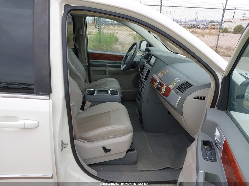2009 Chrysler Town & country VIN 2A8HR54129R563104 IAAI salvage auction — NORMAL WEAR, Clear (Arizona), sold $425 on 2026-07-09 (photo 5)