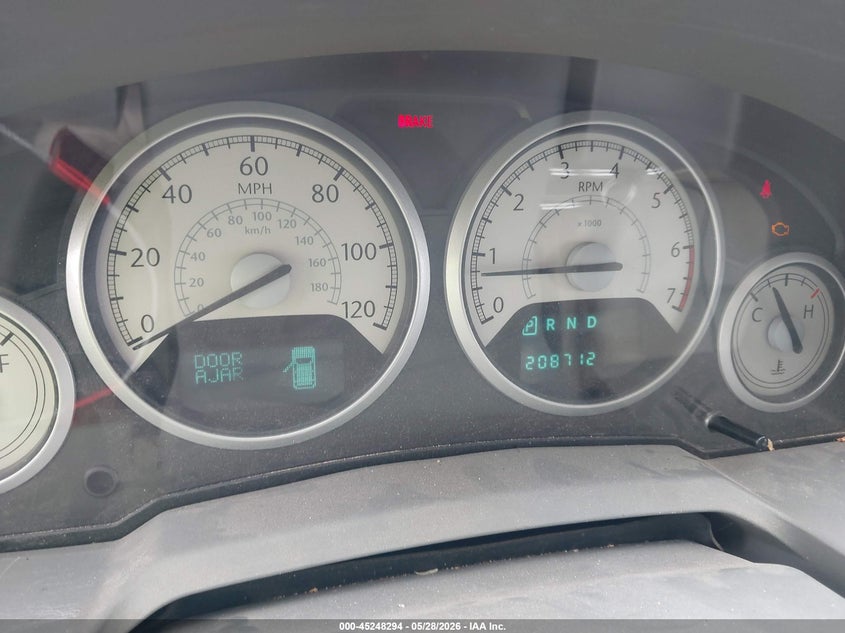 2009 Chrysler Town & country VIN 2A8HR54129R563104 IAAI salvage auction — NORMAL WEAR, Clear (Arizona), sold $425 on 2026-07-09 (photo 7)