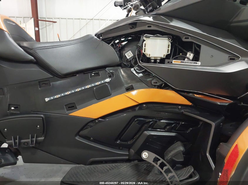 2022 Can-am/ brp Spyder VIN 2BXNBDD23NV003529 IAAI salvage auction — FRONT END, Salvage (Georgia), sold $4,650 on 2026-07-23 (photo 8)