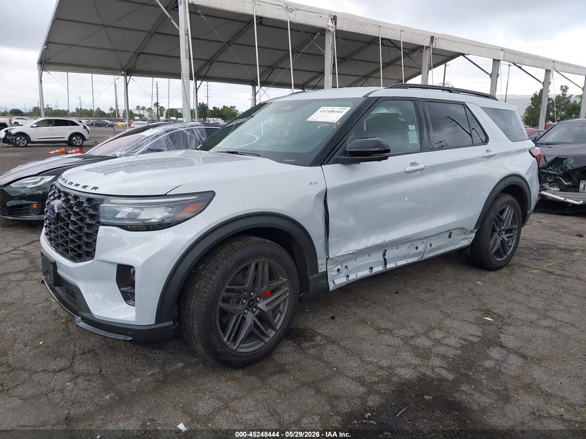 2026 Ford Explorer VIN 1FMUK7KH8TGA30359 IAAI salvage auction — SIDE, Wait Title, sold $16,900 on 2026-08-01 (photo 2)