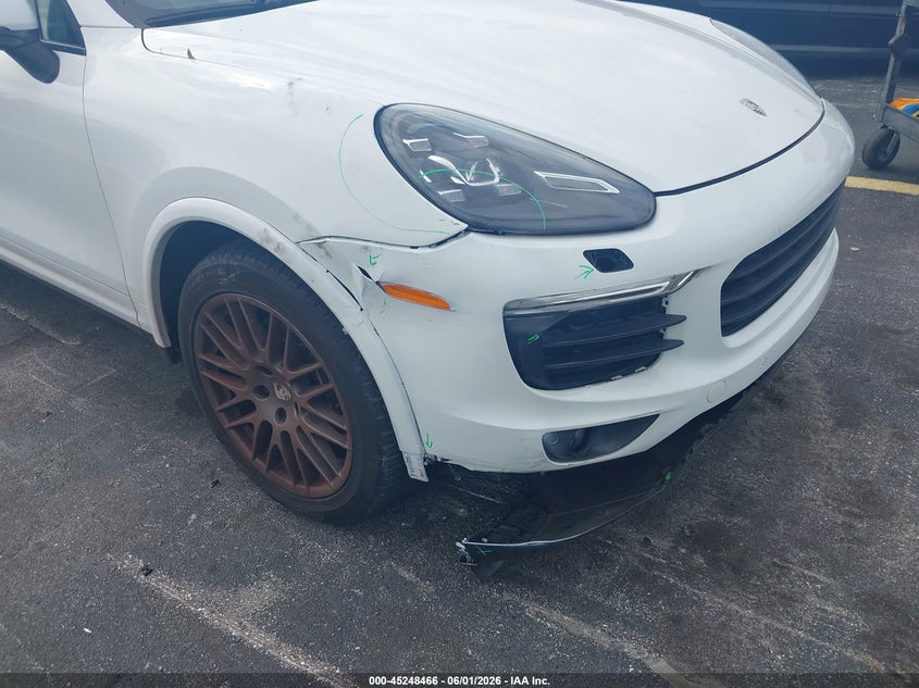 2017 Porsche Cayenne VIN WP1AA2A29HKA82869 IAAI salvage auction — RIGHT FRONT, Salvage Title, sold $8,200 on 2026-07-30 (photo 6)
