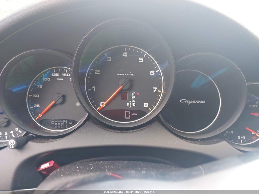 2017 Porsche Cayenne VIN WP1AA2A29HKA82869 IAAI salvage auction — RIGHT FRONT, Salvage Title, sold $8,200 on 2026-07-30 (photo 7)