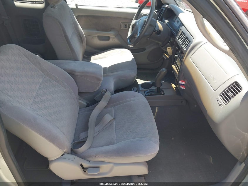 2002 Toyota Tacoma VIN 5TEVL52N12Z046488 IAAI salvage auction — ROLLOVER, Salvage (Virginia), sold $2,400 on 2026-08-02 (photo 5)