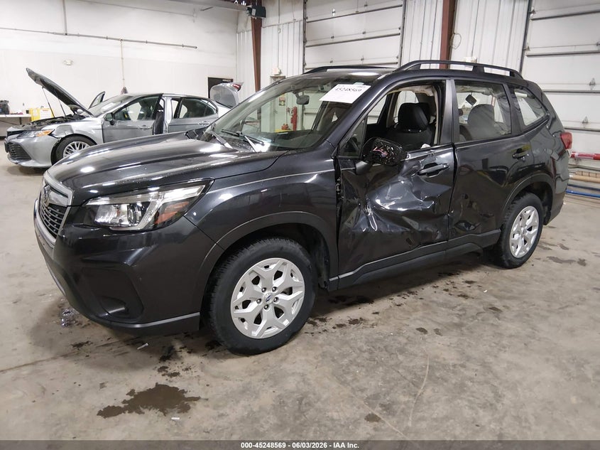 2019 Subaru Forester VIN JF2SKACC3KH423112 IAAI salvage auction — SIDE, Salvage Title, sold $5,275 on 2026-07-14 (photo 2)
