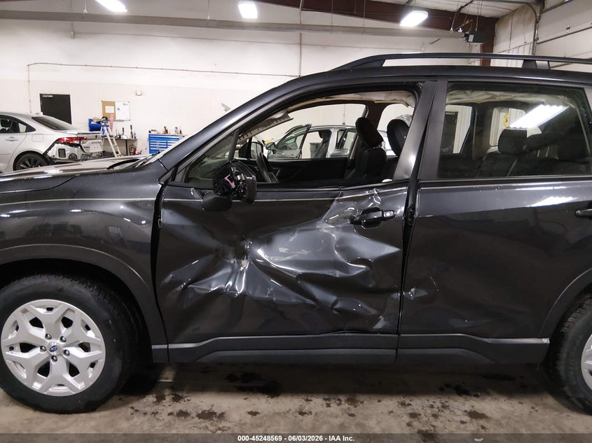 2019 Subaru Forester VIN JF2SKACC3KH423112 IAAI salvage auction — SIDE, Salvage Title, sold $5,275 on 2026-07-14 (photo 6)