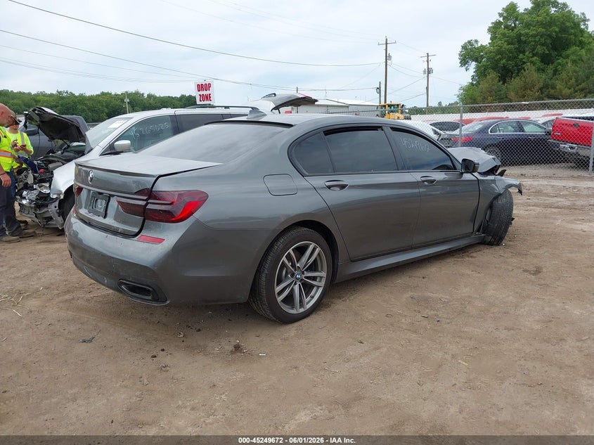 2019 BMW VIN WBA7F2C5XKB239320 IAAI salvage auction — RIGHT FRONT, Salvage Title, sold $25 on 2026-07-28 (photo 4)