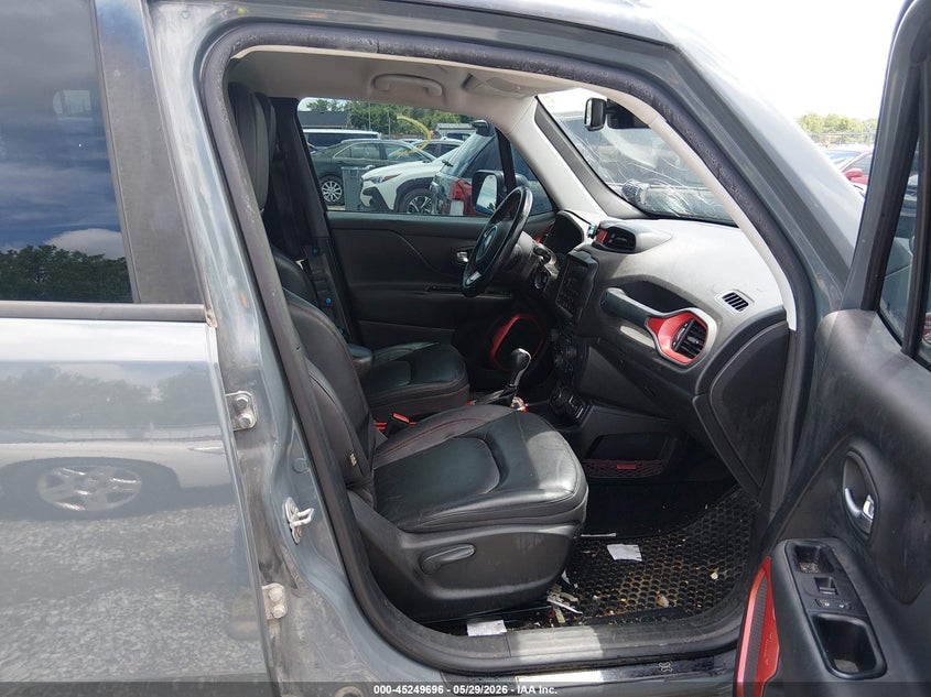 2018 Jeep Renegade VIN ZACCJBCB6JPH58309 IAAI salvage auction — HAIL, Clear (Missouri), sold $2,100 on 2026-07-06 (photo 5)