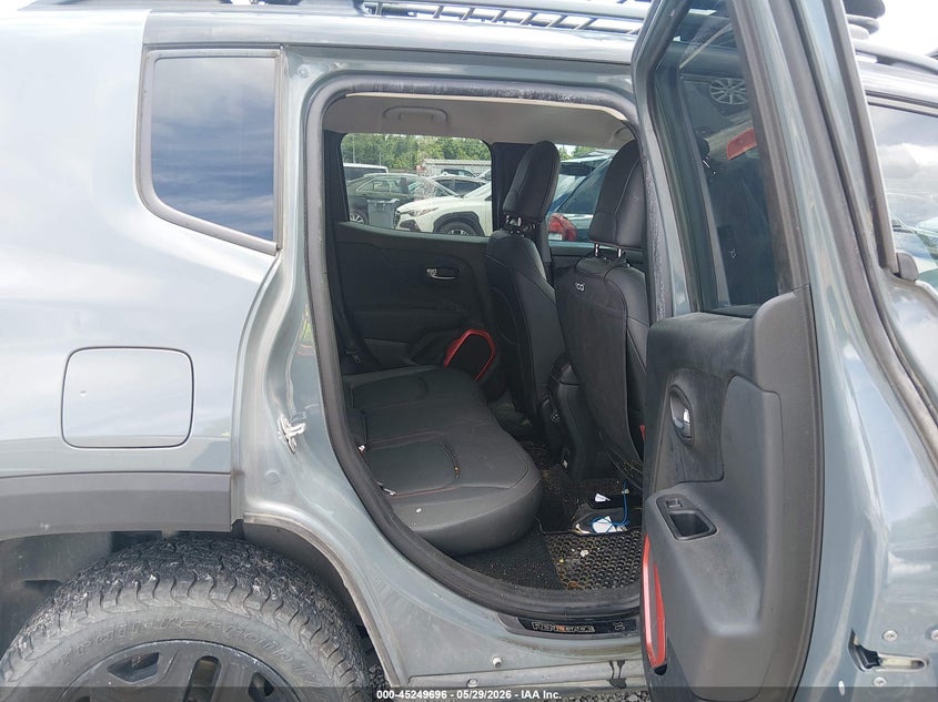 2018 Jeep Renegade VIN ZACCJBCB6JPH58309 IAAI salvage auction — HAIL, Clear (Missouri), sold $2,100 on 2026-07-06 (photo 8)