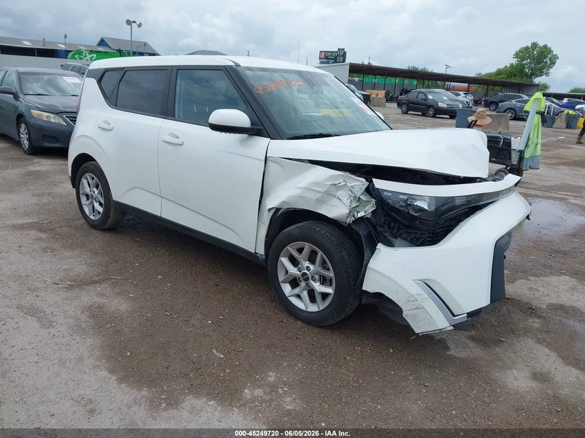 2024 Kia Soul VIN KNDJ23AU0R7910785 IAAI salvage auction — FRONT END, Salvage (Texas), sold $2,975 on 2026-09-05 (photo 1)