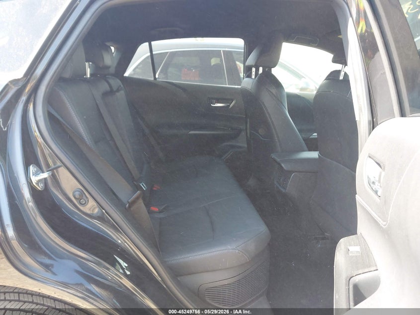 2022 Toyota Venza VIN JTEAAAAH5NJ106839 IAAI salvage auction — FRONT & REAR, Salvage Title, sold $10,000 on 2026-07-09 (photo 8)