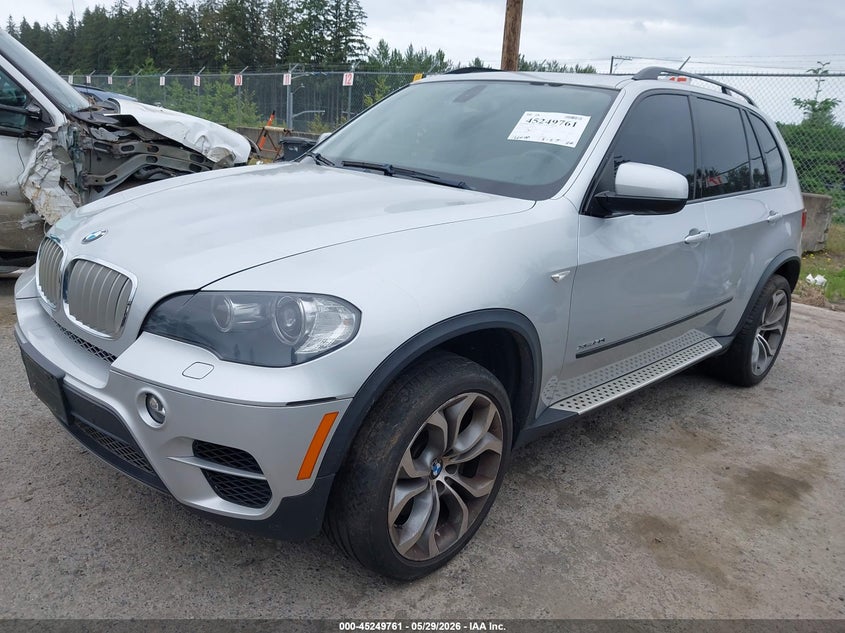 2011 BMW X5 VIN 5UXZV8C56BL417539 IAAI salvage auction — NORMAL WEAR, Clear (Washington), sold $625 on 2026-07-22 (photo 2)