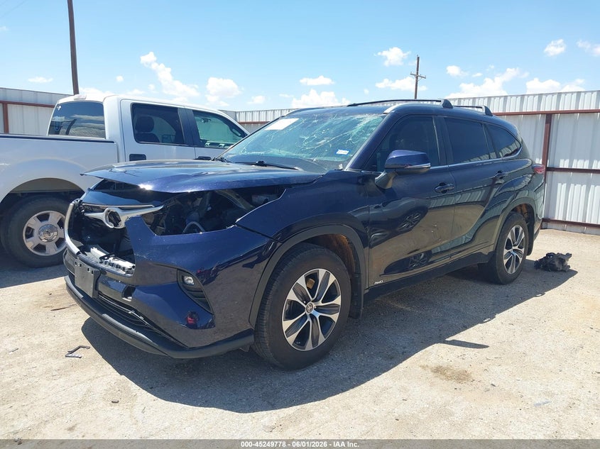2023 Toyota Highlander VIN 5TDKBRCH2PS577838 IAAI salvage auction — FRONT END, Salvage Title, sold $13,200 on 2026-07-28 (photo 2)
