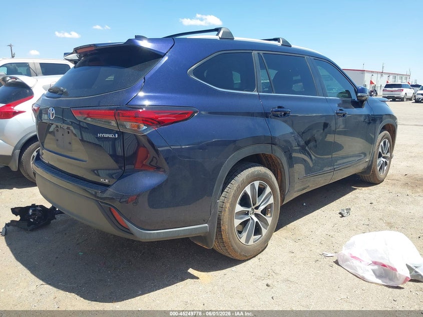 2023 Toyota Highlander VIN 5TDKBRCH2PS577838 IAAI salvage auction — FRONT END, Salvage Title, sold $13,200 on 2026-07-28 (photo 4)