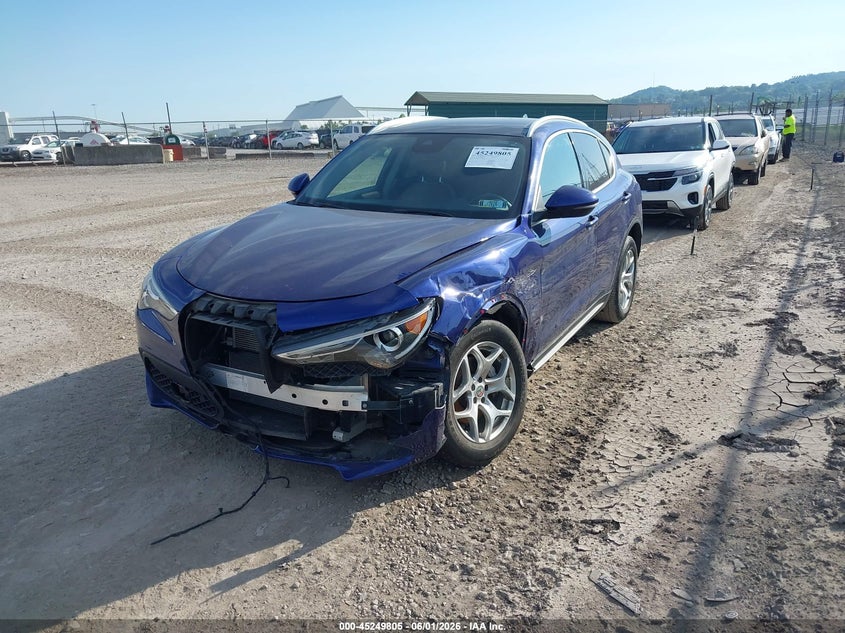2021 Alfa romeo Stelvio VIN ZASPAKAN6M7D05959 IAAI salvage auction — LEFT FRONT, Wait Title, sold $7,300 on 2026-08-18 (photo 2)