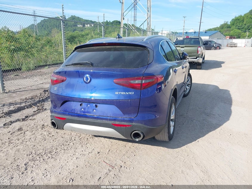 2021 Alfa romeo Stelvio VIN ZASPAKAN6M7D05959 IAAI salvage auction — LEFT FRONT, Wait Title, sold $7,300 on 2026-08-18 (photo 4)