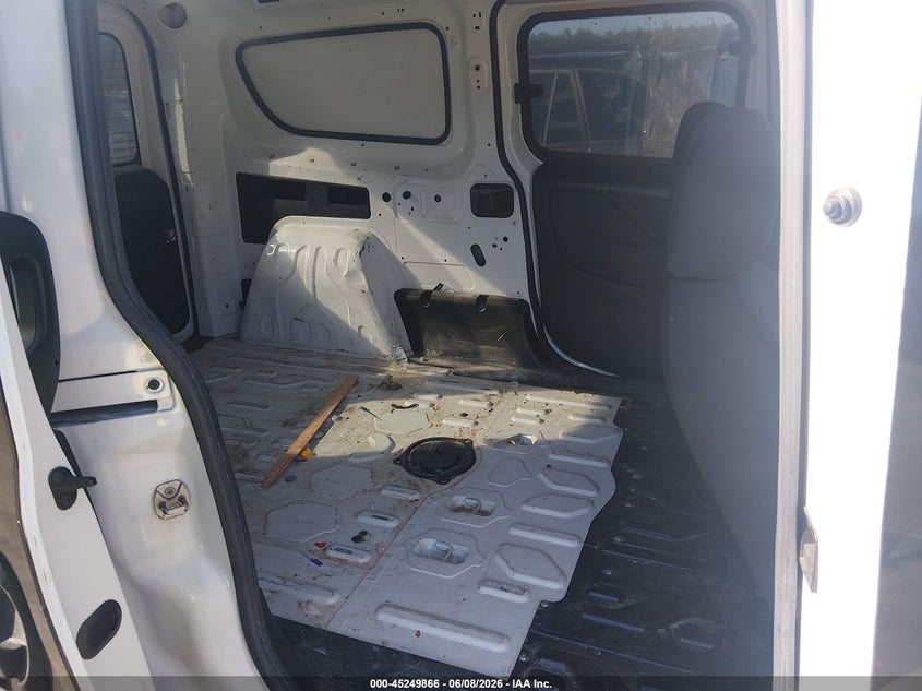 2015 Ram Promaster city VIN ZFBERFAT5F6A78745 IAAI salvage auction — REAR END, Salvage (Massachusetts), sold $1,500 on 2026-07-17 (photo 5)