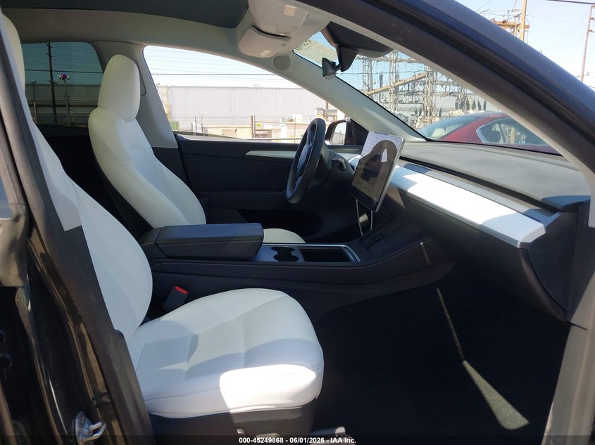 2025 Tesla Model y VIN 7SAYGDED6SF229808 IAAI salvage auction — RIGHT SIDE, Salvage Title, sold $9,350 on 2026-07-23 (photo 5)