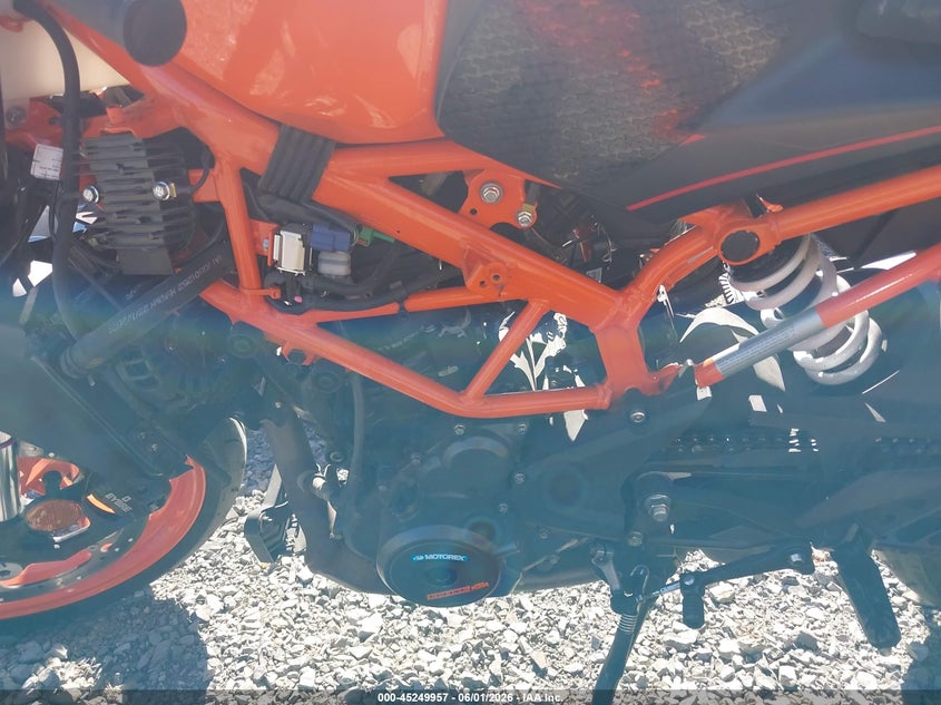 2024 Ktm 390 adventure VIN MD2JYJ400RN207379 IAAI salvage auction — FRONT END, Salvage (Pennsylvania), sold $425 on 2026-07-28 (photo 9)