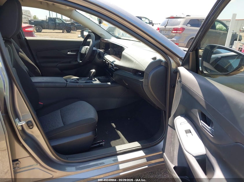 2026 Nissan Sentra VIN 3N1AB9CV4TY267326 IAAI salvage auction — FRONT & REAR, Salvage Title, sold $6,000 on 2026-09-15 (photo 5)