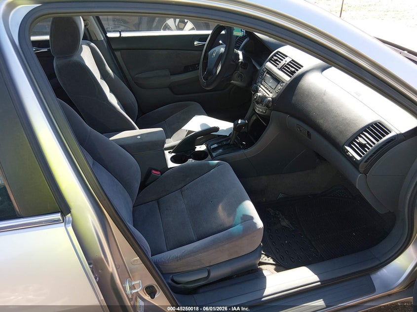 2007 Honda Accord VIN JHMCM56357C016945 IAAI salvage auction — FRONT END, Salvage (North Carolina), sold $425 on 2026-07-06 (photo 5)