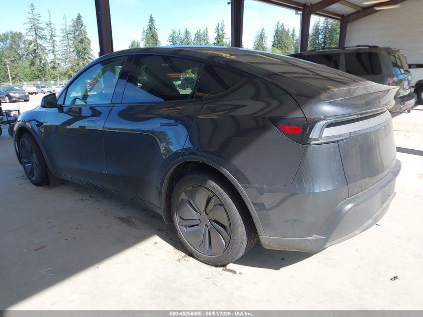 2026 Tesla Model y VIN 7SAYGDEE1TF563111 IAAI salvage auction — RIGHT SIDE, Salvage Title, sold $18,500 on 2026-07-16 (photo 3)