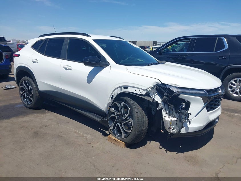 2024 Chevrolet Trax VIN KL77LJE25RC120343 IAAI salvage auction — RIGHT FRONT, Salvage Title, sold $8,500 on 2026-07-08 (photo 1)