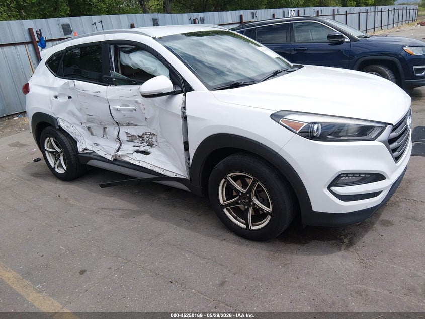 2017 Hyundai Tucson VIN KM8J3CA46HU531153 IAAI salvage auction — RIGHT SIDE, Salvage Title, sold $1,950 on 2026-07-30 (photo 1)