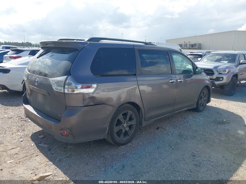 2016 Toyota Sienna VIN 5TDXK3DC6GS733689 IAAI salvage auction — RIGHT REAR, Salvage Title, sold $1,700 on 2026-07-09 (photo 4)