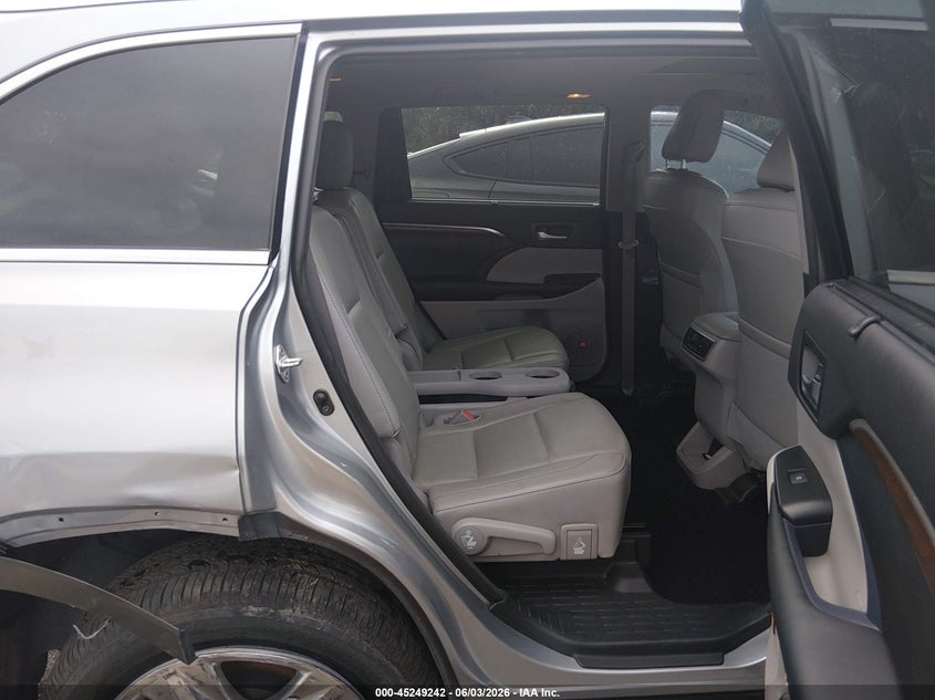 2016 Toyota Highlander VIN 5TDDKRFHXGS287917 IAAI salvage auction — RIGHT SIDE, Salvage Title, sold $8,100 on 2026-07-15 (photo 8)