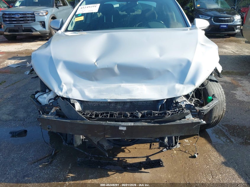 2017 Hyundai Elantra VIN KMHD84LF3HU241343 IAAI salvage auction — FRONT END, Salvage Title, sold $875 on 2026-07-15 (photo 6)