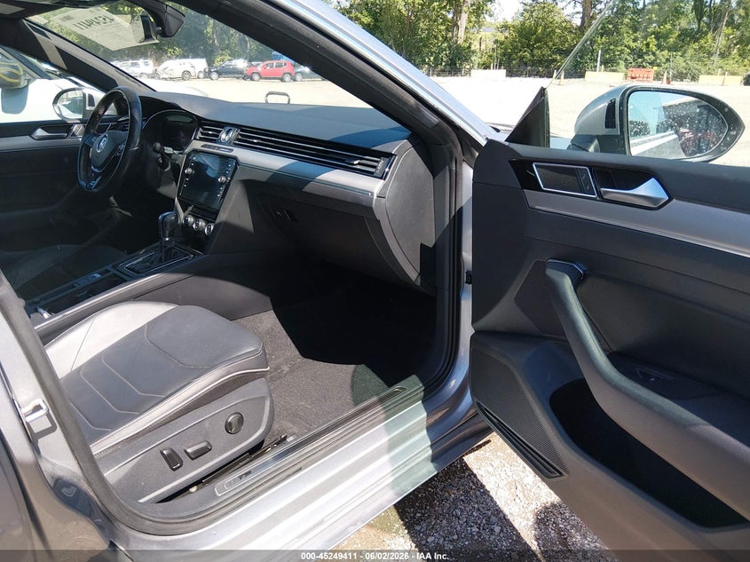 2019 Volkswagen Arteon VIN WVWSR7AN9KE019900 IAAI salvage auction — SIDE, Clear (Indiana), sold $7,100 on 2026-07-15 (photo 5)