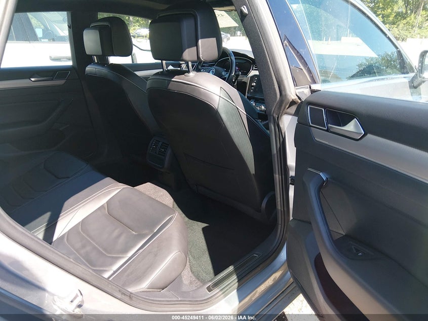 2019 Volkswagen Arteon VIN WVWSR7AN9KE019900 IAAI salvage auction — SIDE, Clear (Indiana), sold $7,100 on 2026-07-15 (photo 8)