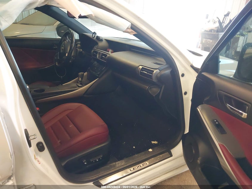 2014 Lexus VIN JTHCF1D24E5010178 IAAI salvage auction — RIGHT SIDE, Salvage Title, sold $3,250 on 2026-07-21 (photo 5)