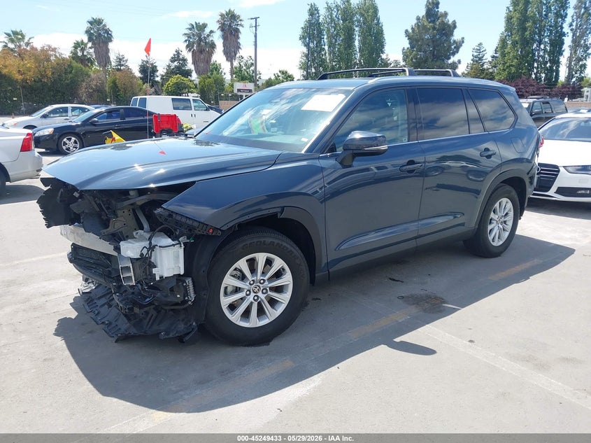2024 Toyota Highlander VIN 5TDACAB53RS019016 IAAI salvage auction — FRONT & REAR, Salvage Title, sold $22,250 on 2026-07-20 (photo 2)