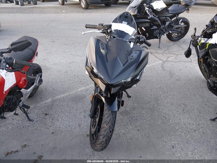 2025 Kawasaki Ninja VIN ML5EXGG1XSDA44881 IAAI salvage auction — THEFT, Salvage Title, sold $500 on 2026-07-28 (photo 5)