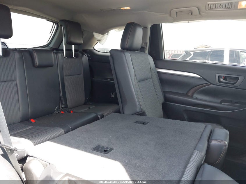 2016 Toyota Highlander VIN 5TDZKRFH3GS187406 IAAI salvage auction — FRONT END, Salvage Title, sold $3,300 on 2026-07-23 (photo 8)