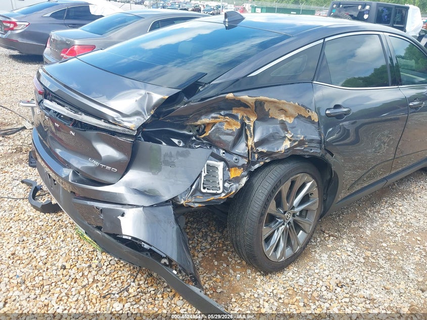 2024 Toyota Crown VIN JTDAAAAF4R3026770 IAAI salvage auction — RIGHT SIDE, Salvage (Mississippi), sold $16,600 on 2026-07-24 (photo 6)
