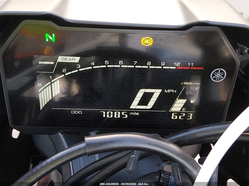 2025 Yamaha Yzf VIN JYARM38Y5SA003556 IAAI salvage auction — RIGHT SIDE, Salvage Title, sold $3,450 on 2026-07-09 (photo 7)