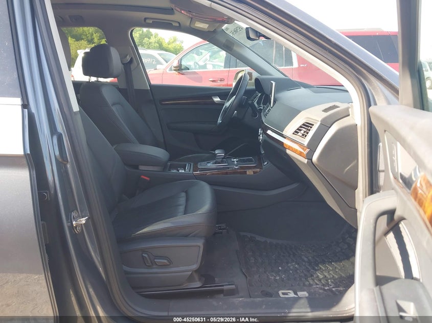 2018 Audi Q5 VIN WA1BNAFY8J2038749 IAAI salvage auction — FRONT END, Salvage (Illinois), sold $9,500 on 2026-07-17 (photo 5)