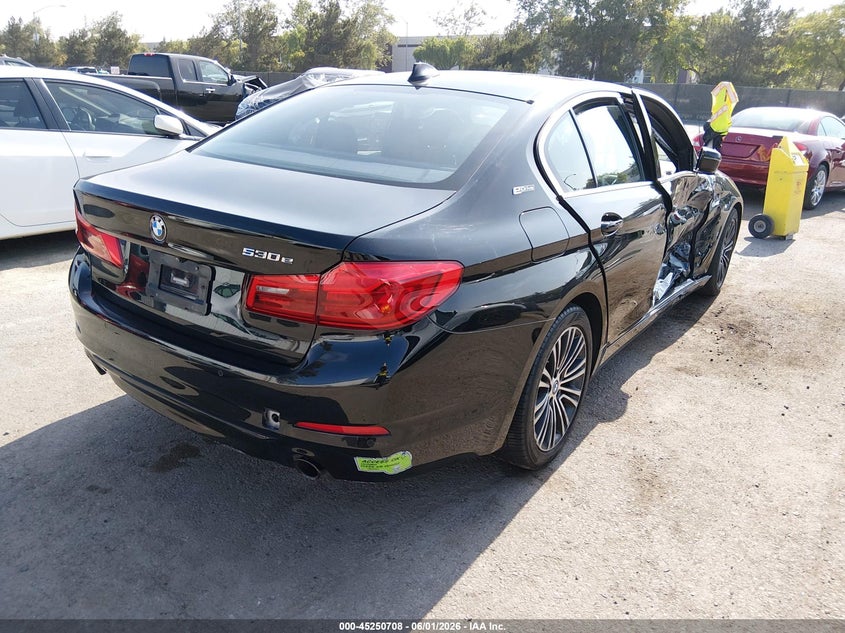 2019 BMW 5er VIN WBAJA9C59KB388654 IAAI salvage auction — RIGHT SIDE, Salvage Title, sold $6,200 on 2026-07-29 (photo 4)