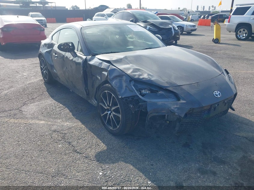 2022 Toyota Gr 86 VIN JF1ZNBC19N8756482 IAAI salvage auction — RIGHT SIDE, Salvage (California), sold $5,575 on 2026-07-29 (photo 1)