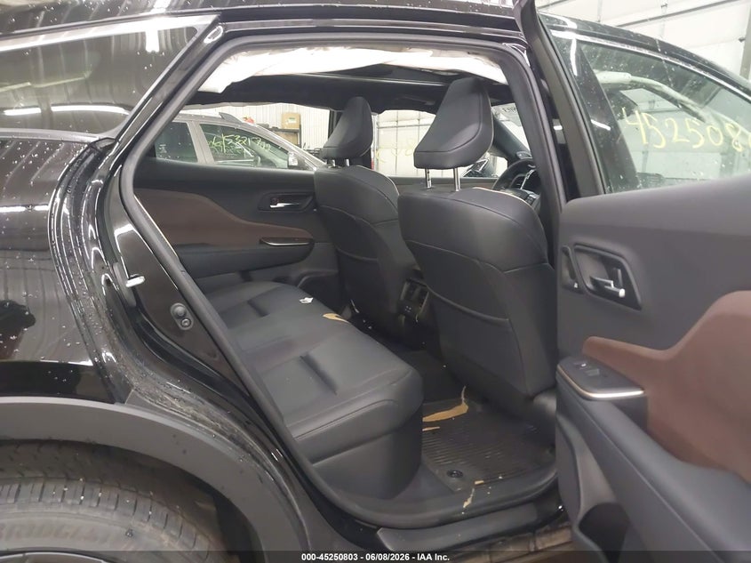2023 Toyota Crown VIN JTDAAAAFXP3016709 IAAI salvage auction — SIDE, Salvage (Minnesota), sold $14,575 on 2026-09-01 (photo 8)