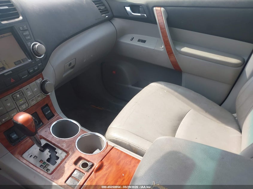2008 Toyota Highlander VIN JTEDS42A282059619 IAAI salvage auction — RIGHT SIDE, Original (Texas), sold $2,950 on 2026-07-15 (photo 5)
