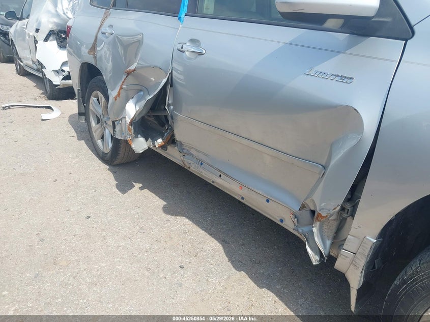 2008 Toyota Highlander VIN JTEDS42A282059619 IAAI salvage auction — RIGHT SIDE, Original (Texas), sold $2,950 on 2026-07-15 (photo 6)