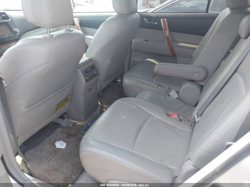 2008 Toyota Highlander VIN JTEDS42A282059619 IAAI salvage auction — RIGHT SIDE, Original (Texas), sold $2,950 on 2026-07-15 (photo 8)
