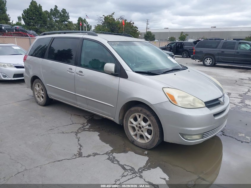 2004 Toyota Sienna VIN 5TDZA22CX4S053962 IAAI salvage auction — NORMAL WEAR, Clear - Dealer Only (California), sold $825 on 2026-07-13 (photo 1)