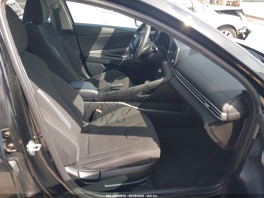2022 Hyundai Elantra VIN KMHLM4AG8NU225332 IAAI salvage auction — FRONT END, Salvage Title, sold $1,900 on 2026-07-27 (photo 5)