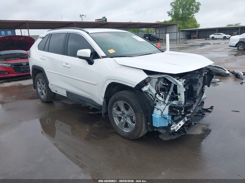 2025 Toyota Rav 4 VIN 4T3RWRFVXSU201948 IAAI salvage auction — FRONT END, Salvage Title, sold $14,000 on 2026-07-29 (photo 1)