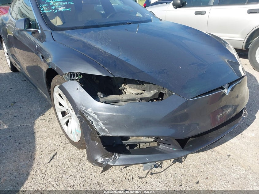 2016 Tesla Model s VIN 5YJSA1E19GF156076 IAAI salvage auction — FRONT & REAR, Original (Texas), sold $2,850 on 2026-07-16 (photo 6)